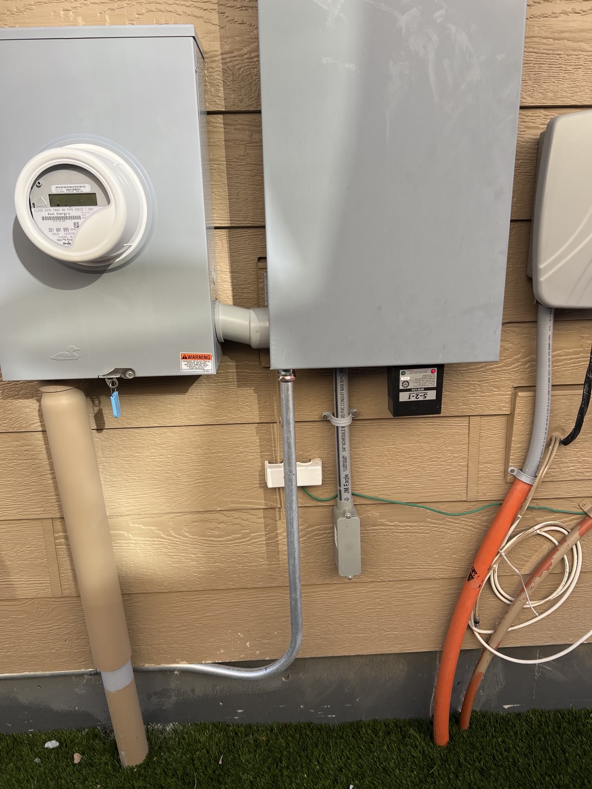 Outdoor electrical installation